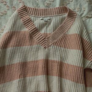 white/pink american eagle stripped v-neck sweater